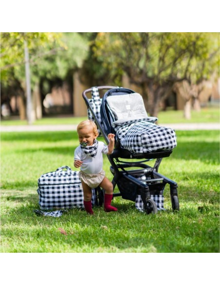 cambiador-viaje-bebe-vichy-negro-blanco.webp