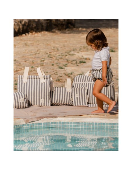 mini-cambiador-higiene-bebe-rayas-grises.webp
