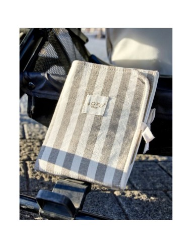 cambiador-bebe-verano-rayas-gris-acolchado.jpg